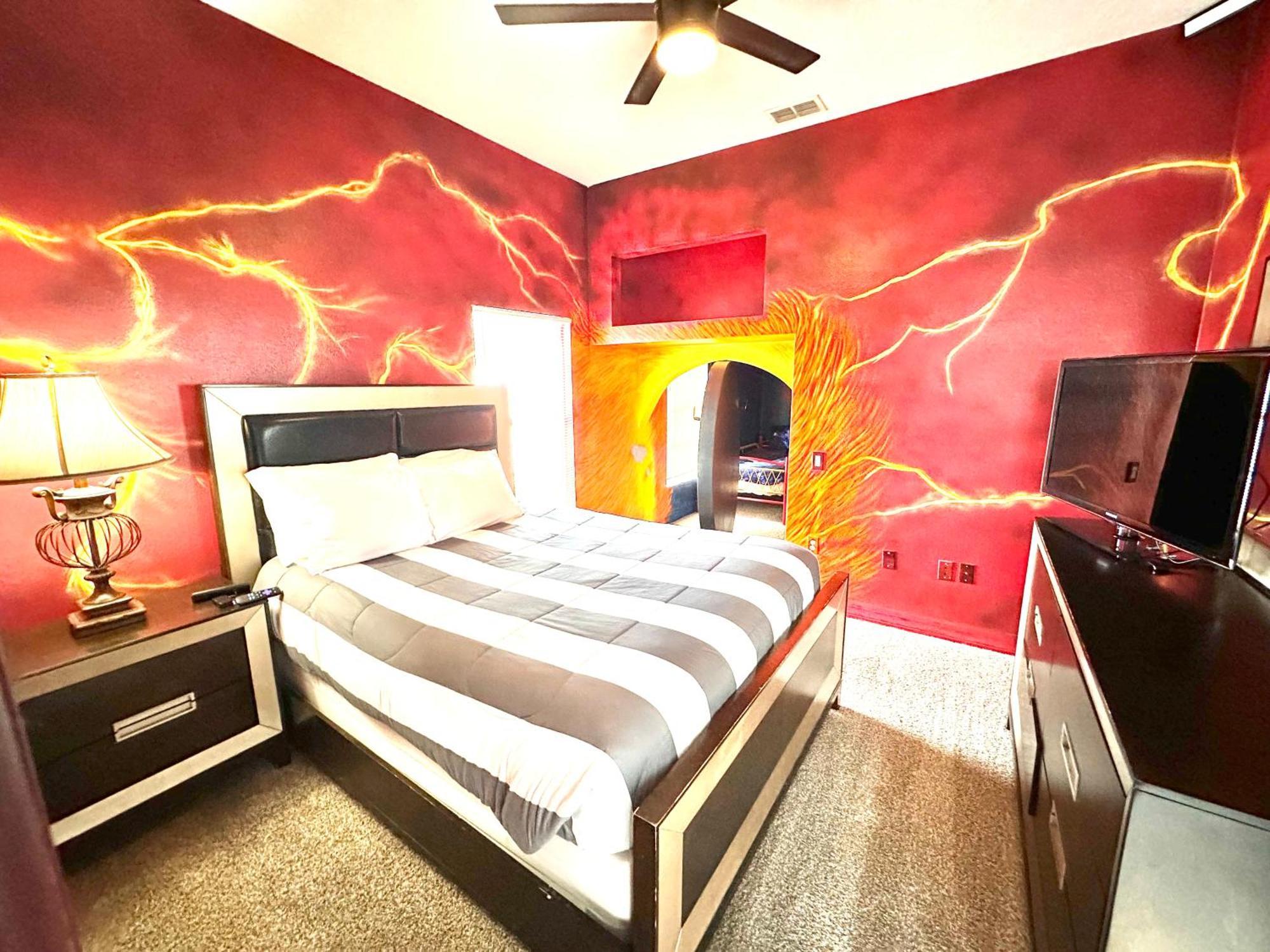 The Marvel Mansion 5Br Pool Home Near Disney World Orlando Room photo